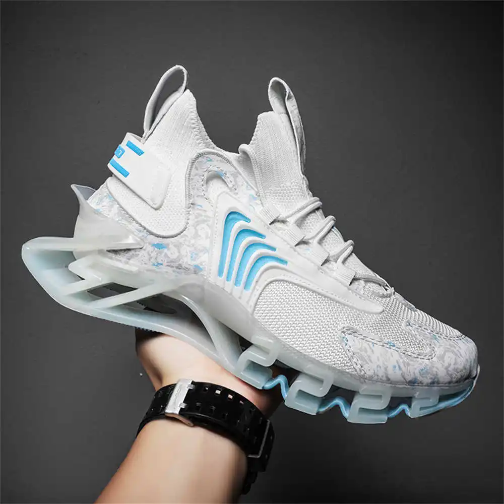Tech Accessories To Gift - Stivali lunghi rosa Slipon blu Sneakers
