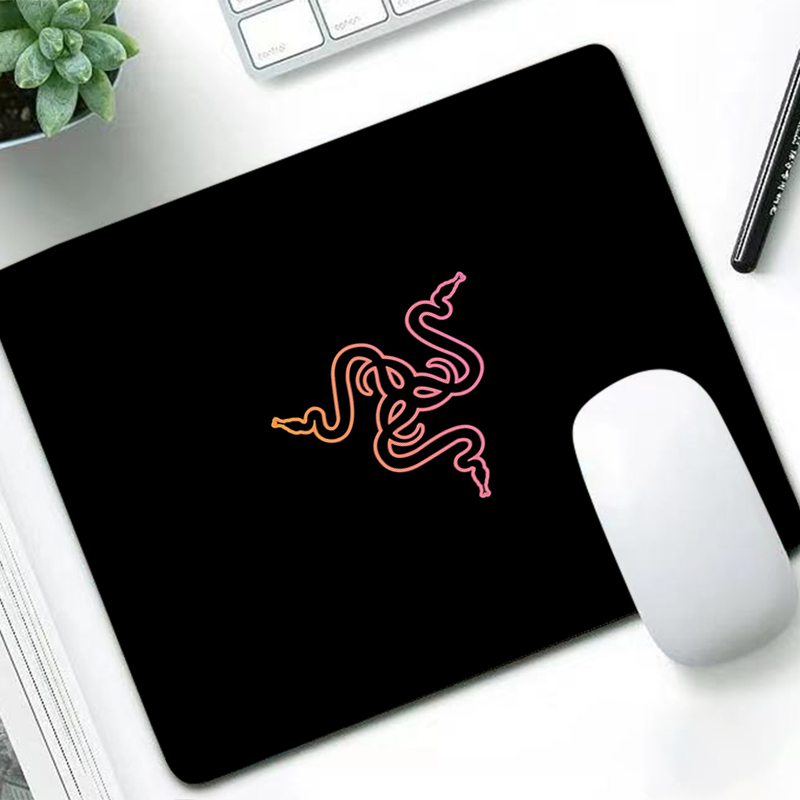 Razer Tappetino per mouse di l - Tech Accessories For Desk recensione e prezzo